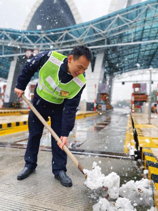 機(jī)場路2.jpg
